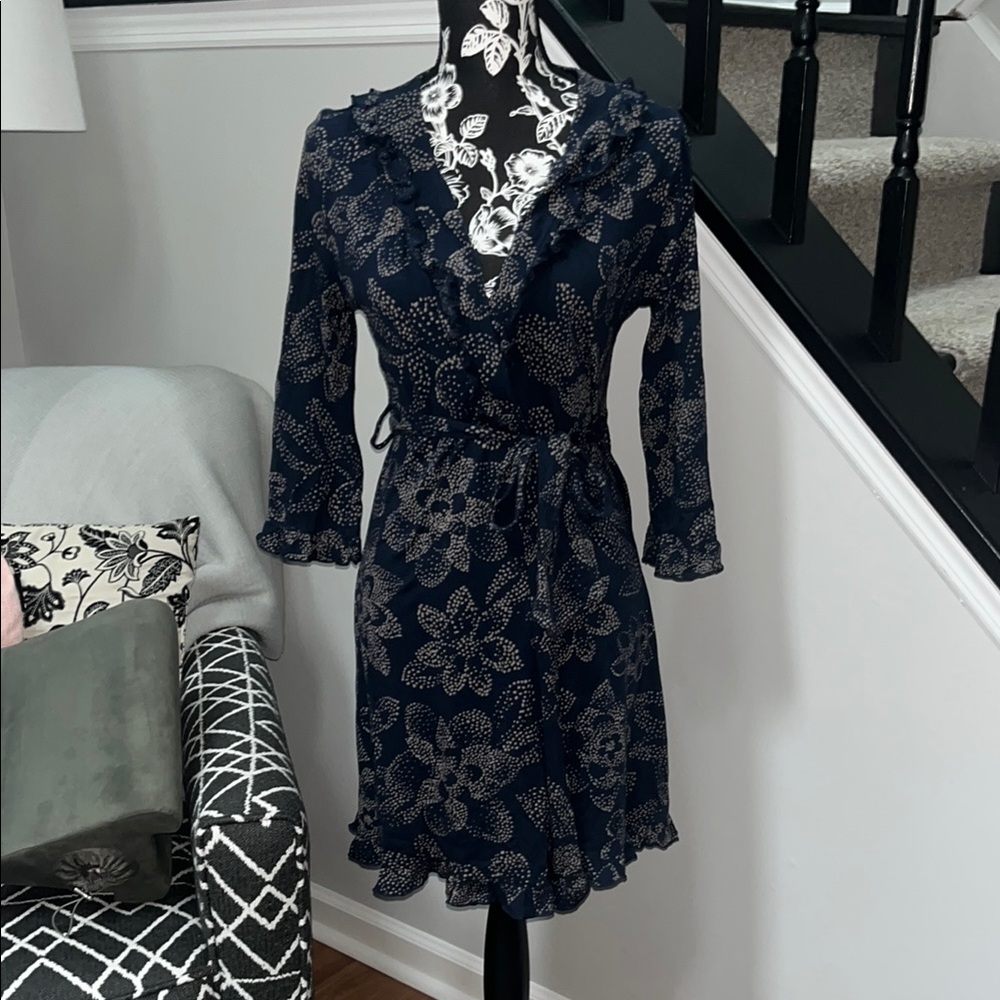 Banana Republic Navy w/ Tan Flowers Shirt Lightweight Robe-Small